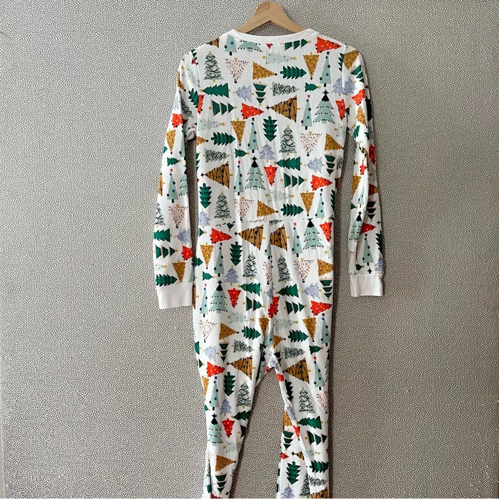 M Old Navy Thermal One Piece Christmas Pajamas